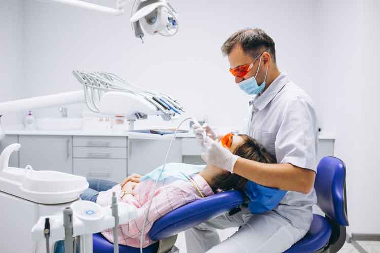 طب-الأسنان.jpg