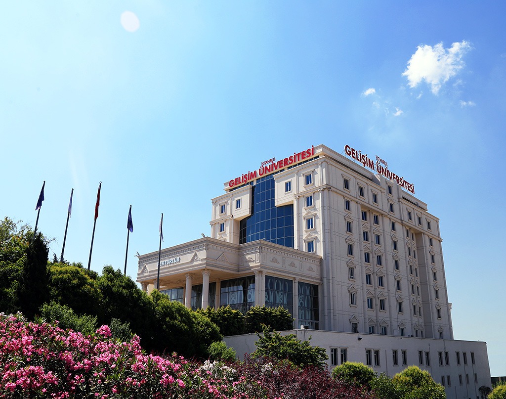 الدراسة في جامعة جليشيم